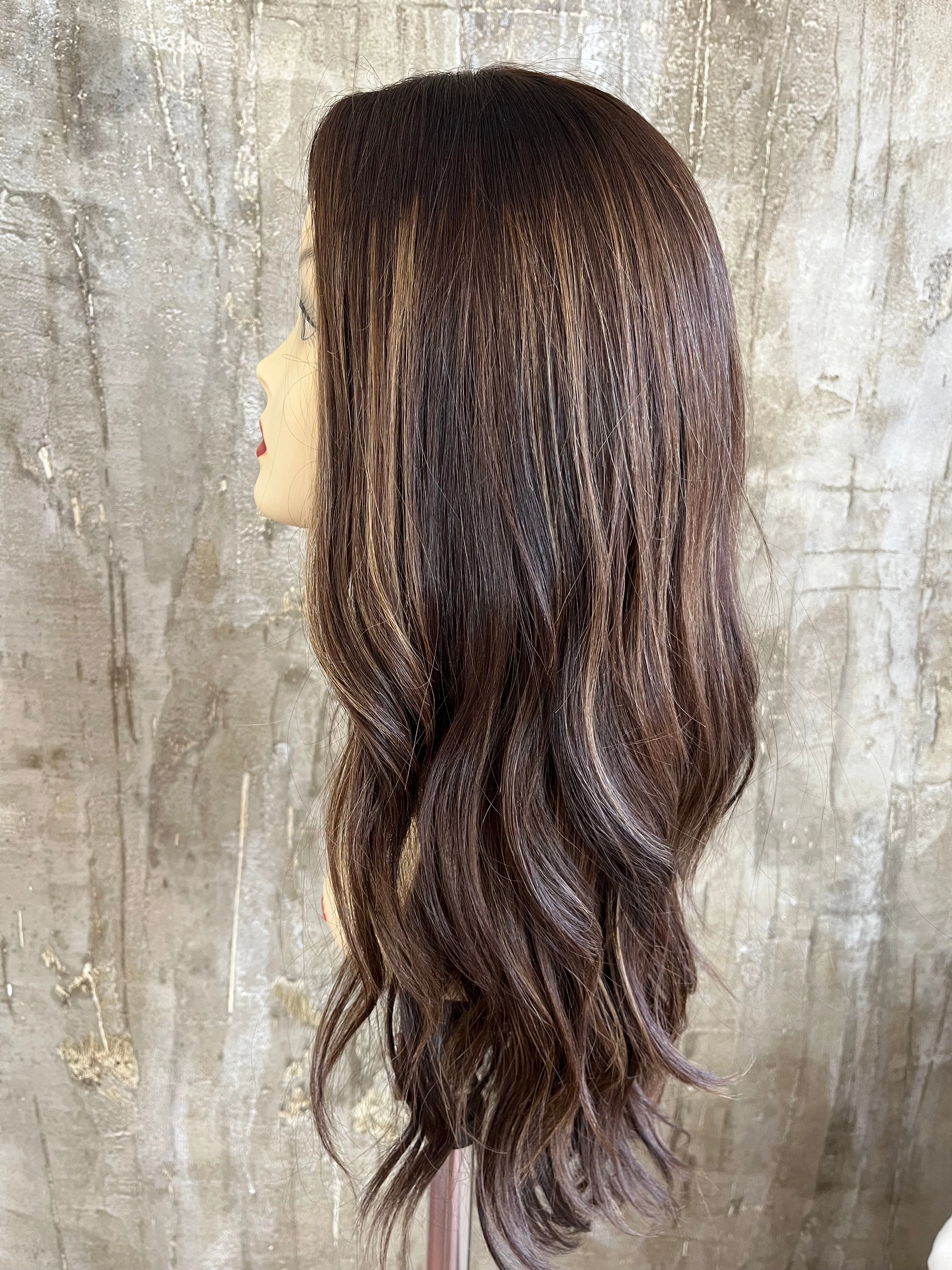 100% EUROPEAN VIRGIN HUMAN HAIR 24'' LIGHT BROWN WITH BLOND STREAKS