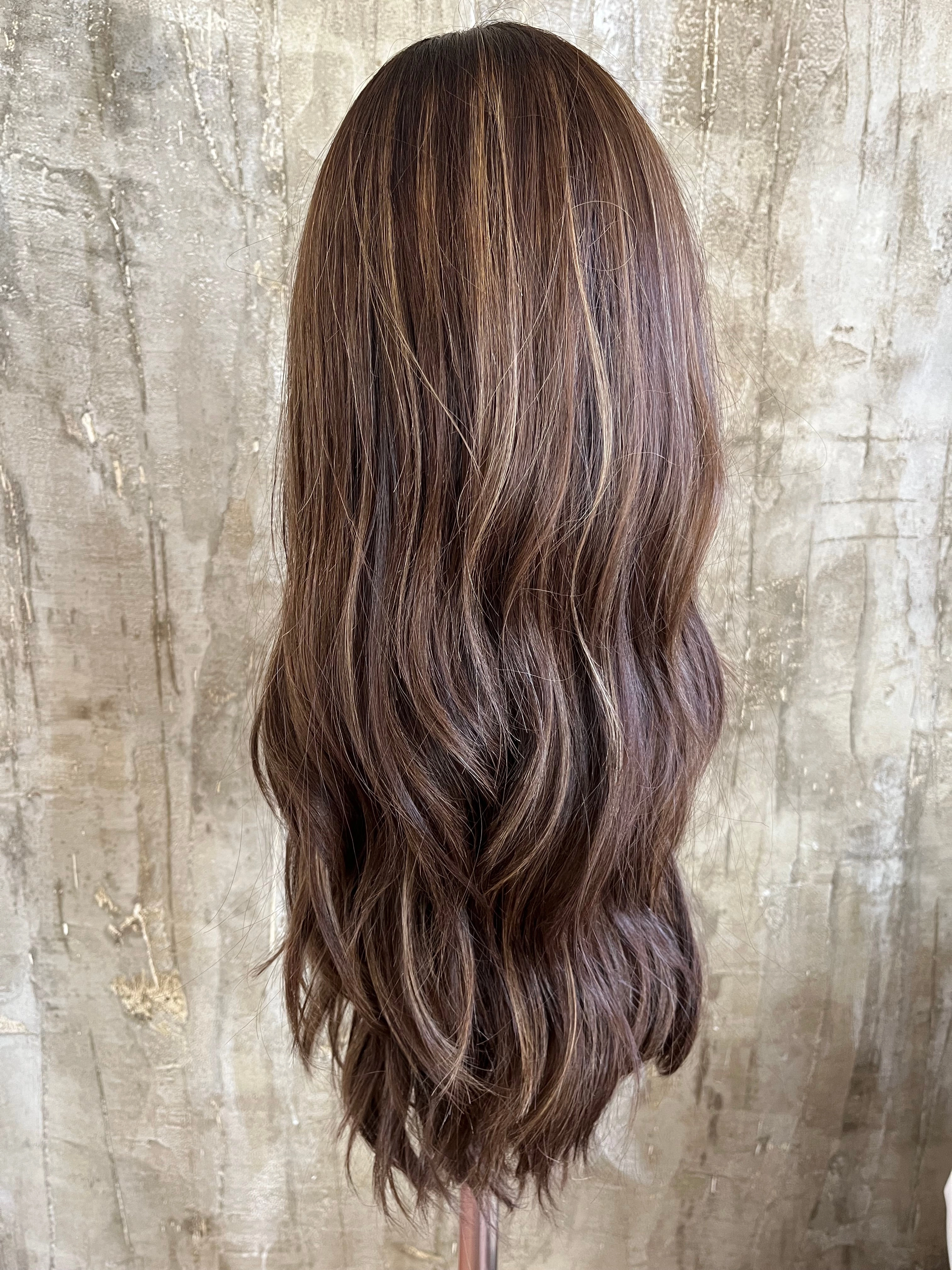 100% EUROPEAN VIRGIN HUMAN HAIR 24'' LIGHT BROWN WITH BLOND STREAKS