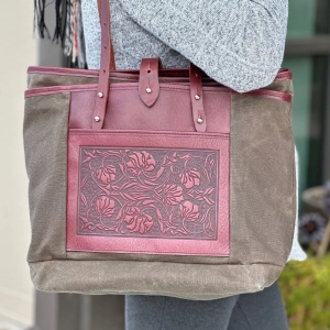 HAPPY EXTRA, Everyday Tote, Tulips